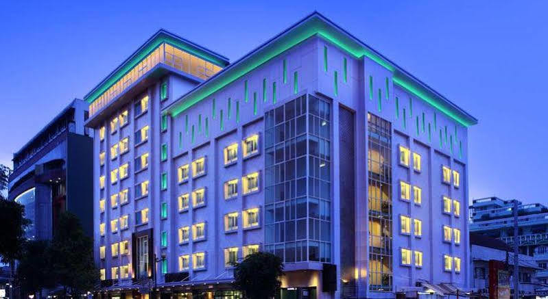 Neo Hotel Melawai By Aston Jakarta Exterior foto